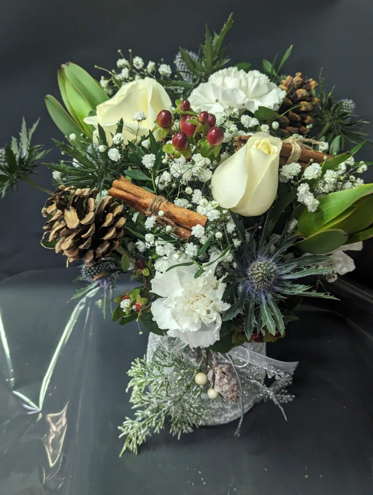 frosted posy vase (neutral)