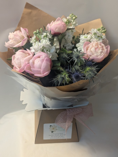 grown not flown aqua - special offer all British grown flowers "grown not flown"
peonies, stocks n.b white or purple maybe used with eryngium.
Celebrate the beauty of the British grown flowers