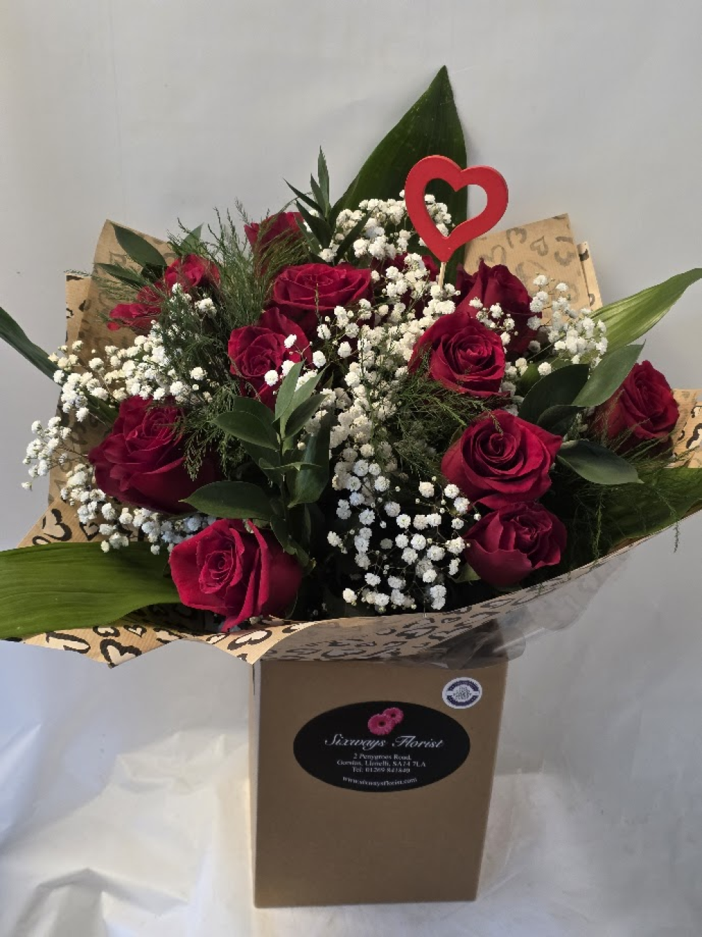 12 red roses Valentine26