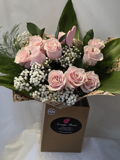 12 pink roses valentine26 - 12 pink roses for those wanting different than red