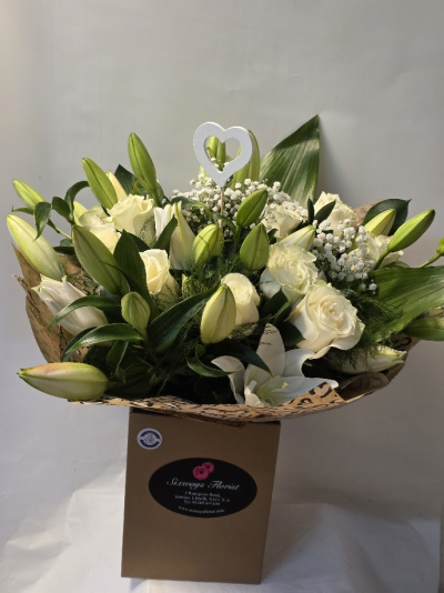 12 ivory roses with 6 white lilies - 12 ivory roses with 6 white lilies gyp and foliage